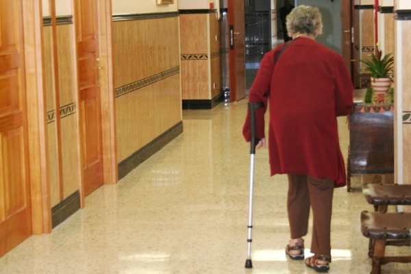 Canarias cierra una residencia privada de mayores por atentar contra la seguridad de sus usuarios