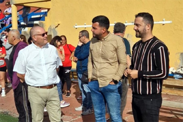 El CEIP Francisco Tarajano, en Telde, celebra su tercera carrera solidaria en familia