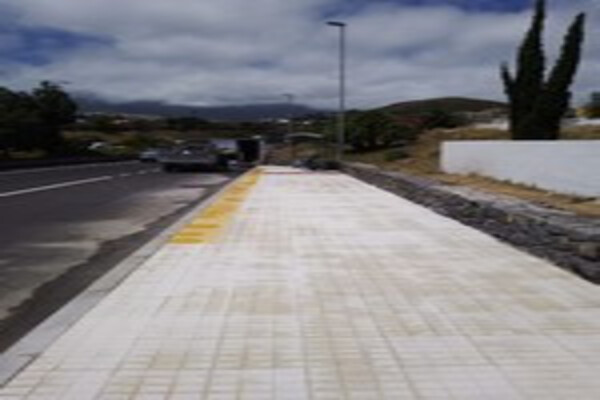 Tenerife finaliza las obras de la parada de guaguas ubicada en el Centro Comercial La Villa