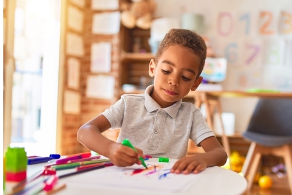 El programa Vacaciones en paz traerá a España a cerca de 3.000 menores procedentes de campamentos de refugiados saharauis