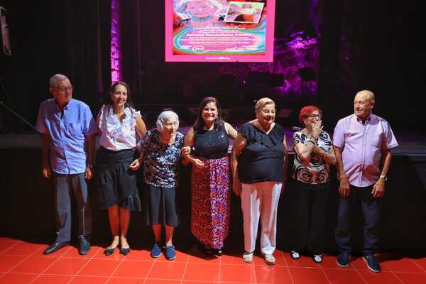 Candelaria homenajea a las venteras y venteros en el Día del Abuelo
