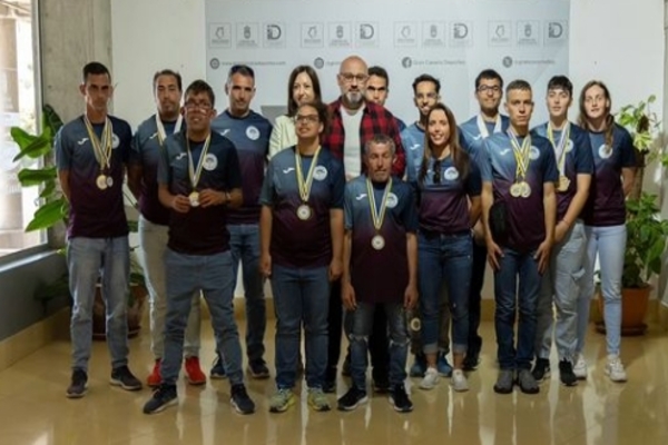 El Club Deportivo Civitas, felicitado por Aridany Romero en el Instituto Insular de Deportes de Gran Canaria