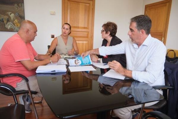 Fuerteventura y Gobierno de Canarias planifican los recursos y plazas sociosanitarias que necesita la isla