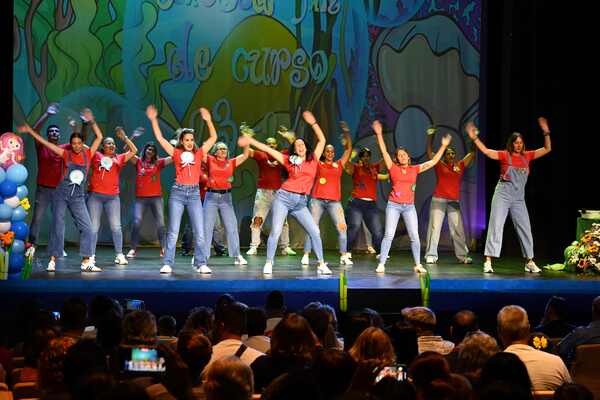 La Escuela Infantil de San Isidro despide el curso con un acto lleno de diversión y música en el Centro Cultural Guaires