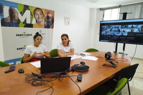 Santa Cruz de Tenerife anticipa a las direcciones de los CEIPs las novedades del nuevo curso escolar