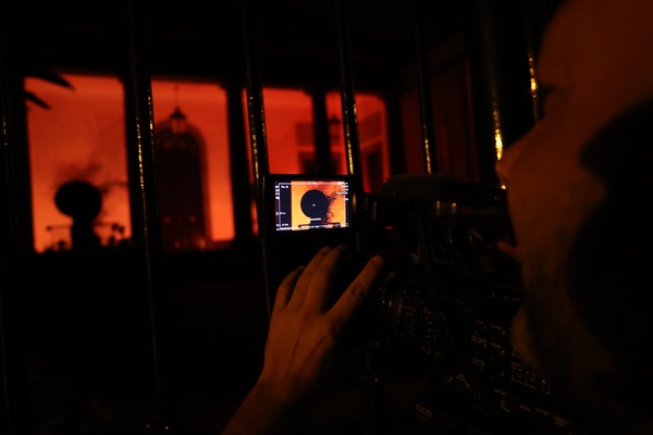 El Parlamento de Canarias se ilumina de color naranja por el Día de la Salud Mental