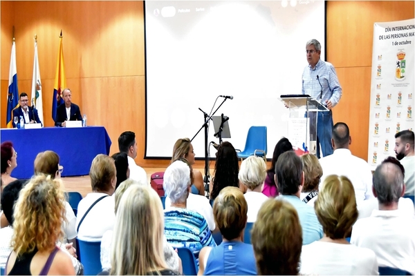 Más de 150 personas participan en las jornadas ‘Envejecimiento Saludable y Crecimiento Personal’ de San Bartolomé de Tirajana