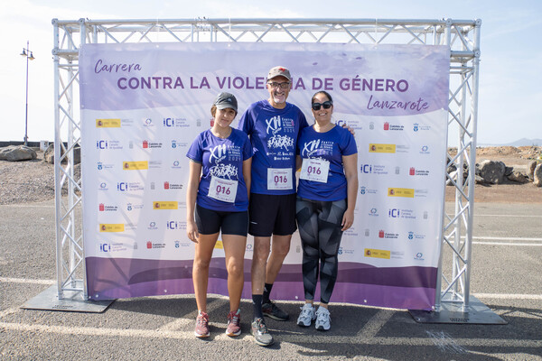 Más de 800 personas participan en la ‘XII Carrera Solidaria contra la Violencia de Género’