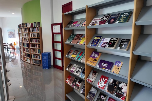 Vuelve la exposición ‘Lecturas Contra la Violencia Hacia la Mujer’ a la Sala de Estudios del Centro CÃvico de Carrizal