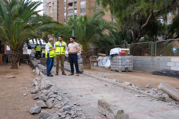 Mejora la accesibilidad en el barrio de Madera y Corcho con la creación de siete rampas peatonales