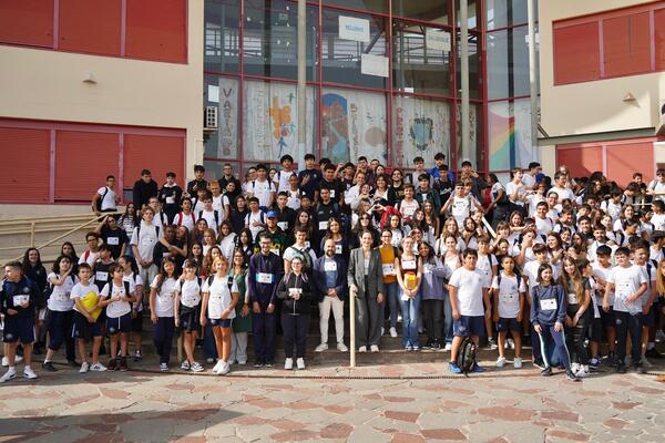 El IES Luis Diego Cuscoy de Cabo Blanco realiza un proyecto solidario para la curación de la leucemia infantil