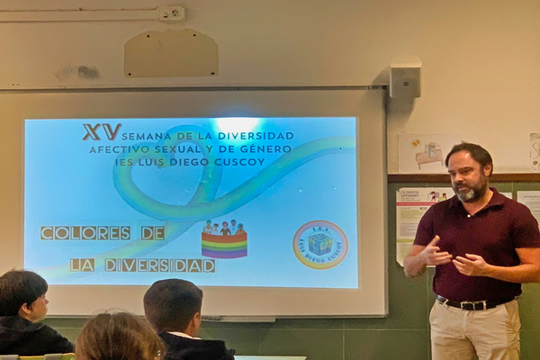 Arona colabora en la Semana de la Diversidad Afectivo Sexual y de Género del IES Luis Diego Cuscoy