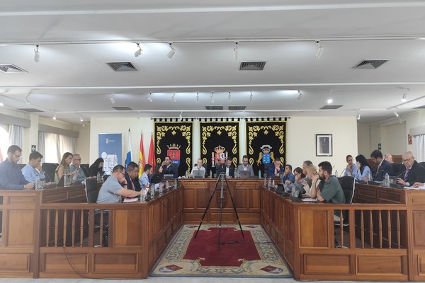 Arrecife concede la Medalla de Oro del municipio a la Coral Polifónica San Ginés en su 50º aniversario