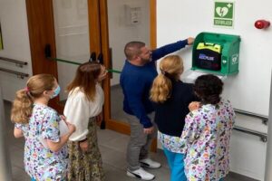 Nuevos desfibriladores en la Villa de Ingenio