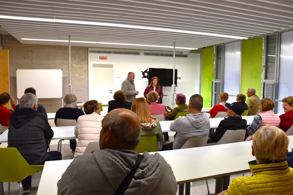 El Rosario reúne a las 30 personas que viajarán a Cantabria gracias al Programa de Turismo Social del municipio