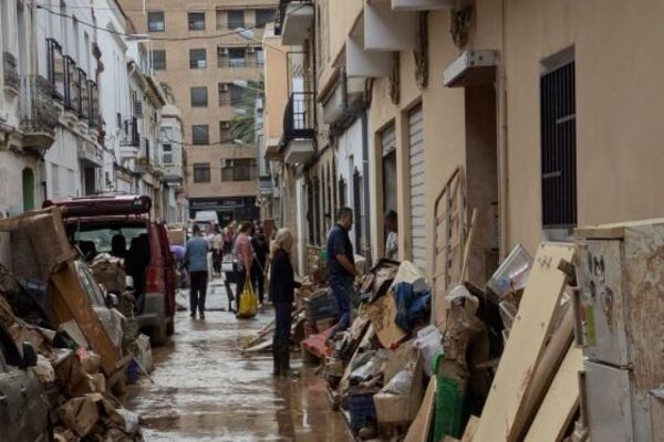 Plena inclusión distribuye 100.000 euros entre 100 familias valencianas de personas con discapacidad intelectual afectadas por la Dana