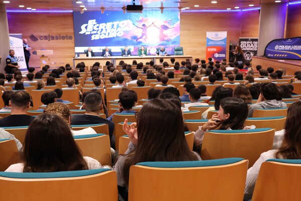 La Policía Local de Santa Cruz de Tenerife celebra las quintas jornadas preventivas para jóvenes ante el Carnaval