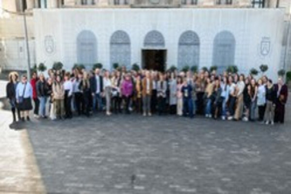 Tenerife fomenta la inserción laboral de casi un centenar de mujeres desempleadas junto a 58 empresas de la isla
