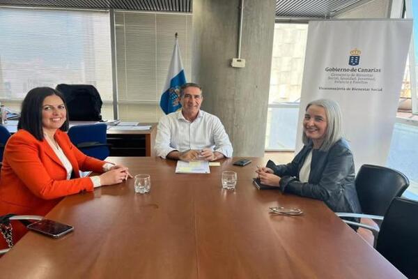 La Vega de San Mateo y el Gobierno de Canarias, de la mano para la mejora de los Servicios Sociales