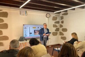 Gran Canaria digitaliza la documentación centenaria de la Federación de Lucha Canaria gracias al PFAE Tamarán 3.0