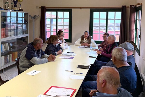 La Laguna expone las principales líneas del presupuesto de 2025 a vecinos y vecinas de distintos puntos del municipio