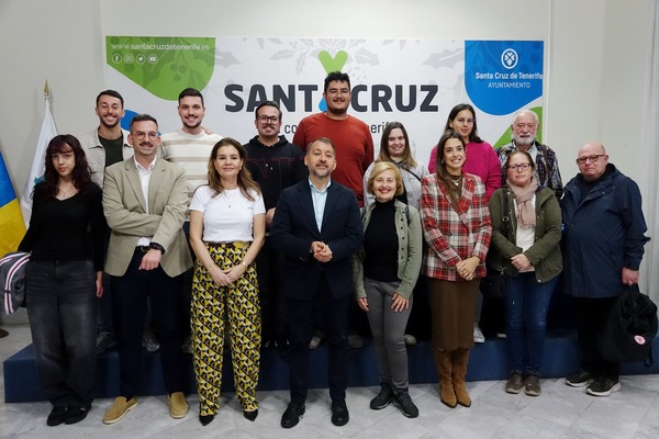 Santa Cruz de Tenerife impulsa una campaña para lograr convertirse en ciudad para todas las edades