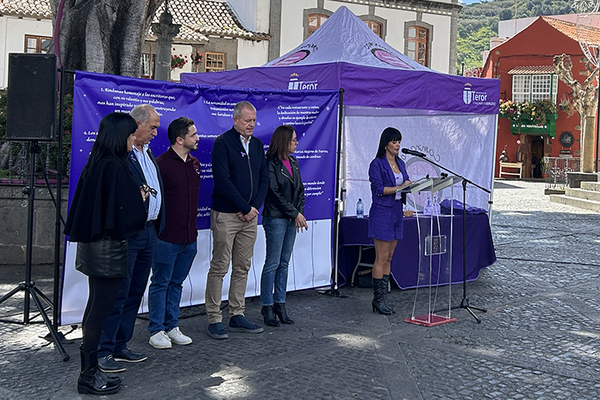 Teror conmemora el 8M, Día Internacional de la Mujer con la lectura del manifiesto a cargo de ASETEROR