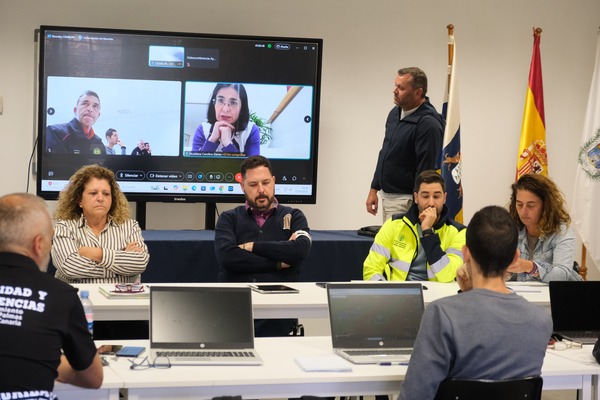 Las Palmas de Gran Canaria coordina un dispositivo preventivo ante la llegada de la borrasca ‘Nuria’ y cierra los parques Las Palmas de Gran Canaria coordina un dispositivo preventivo ante la llegada de la borrasca 'Nuria' y cierra los parques