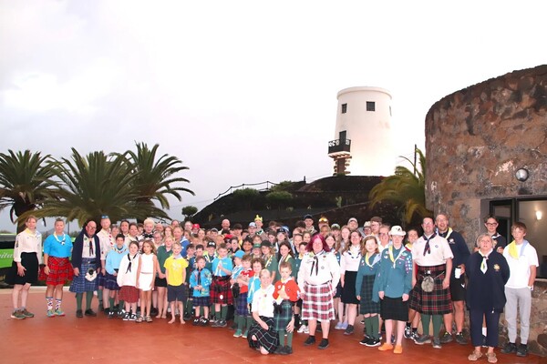 Yaiza ejerce de anfitrión de cien scouts de 17 nacionalidades y residentes en cinco países que visitan Lanzarote