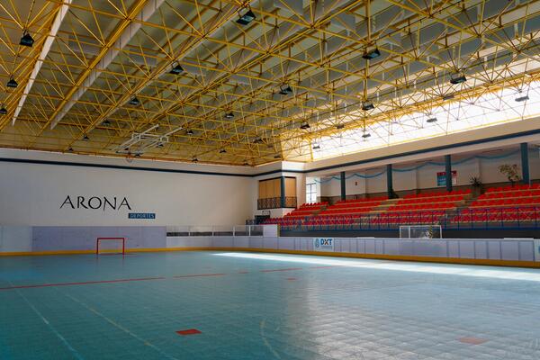 Arona finaliza las obras de insonorización del pabellón municipal de Arona casco