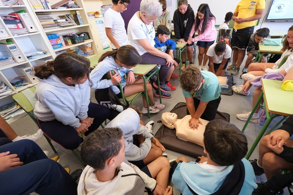 Fuerteventura continúa llevando la formación en primeros auxilios a los centros educativos de la isla