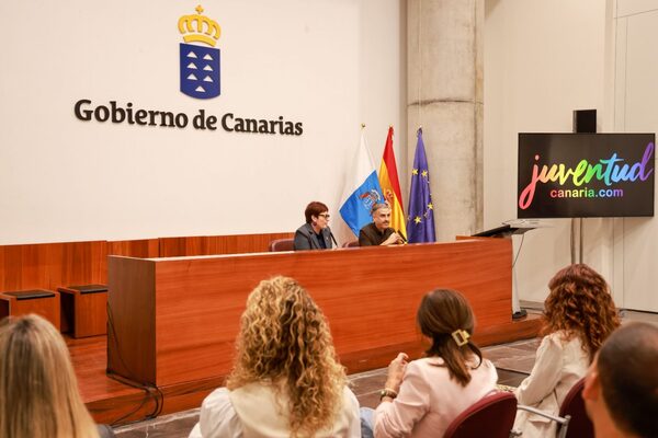 Canarias invertirá casi 300.000 euros en 71 proyectos que llegarán a 40.000 jóvenes de las islas