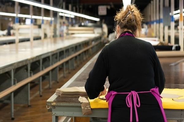 El Gobierno de España amplía su programa de inserción laboral de personas refugiadas con nuevas empresas y convenios