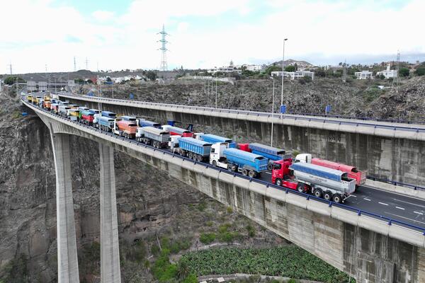Gran Canaria culmina con éxito la prueba de carga del viaducto del Guiniguada tras las obras de reparación de la estructura