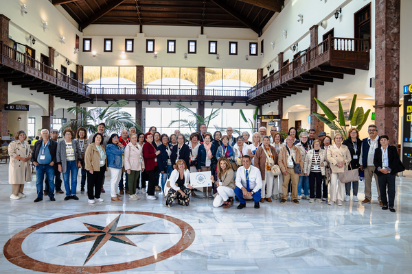 El programa de turismo sociocultural ‘La Gomera Viaja’ inicia sus primeros desplazamientos del año