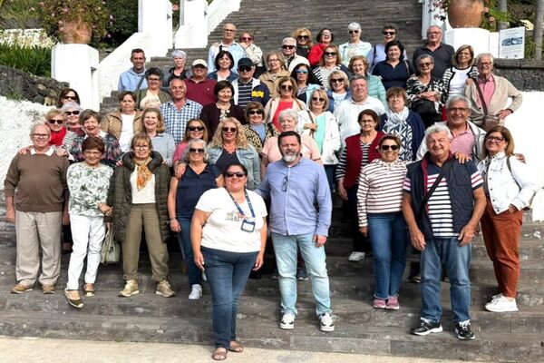 Medio centenar de mayores de Guía disfrutaron de las Fiestas de La Cruz de Los Realejos, en Tenerife