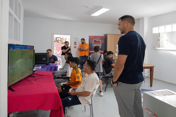 Arrecife colabora con la Asociación Mujeres Sin Sombra en las jornadas para visibilizar el machismo en los eSports