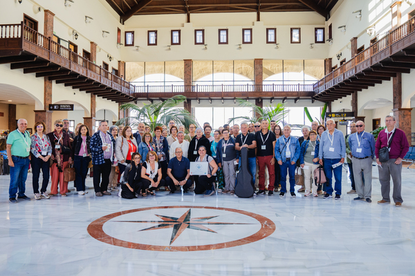 Curbelo anuncia tres viajes adicionales en el programa de movilidad sociocultural para mayores