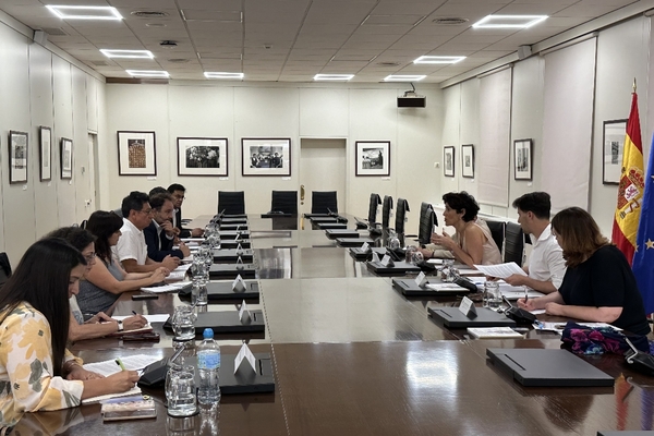 Elma Saiz: “No estamos ante una cuestión de seguridad, sino de odio al diferente”