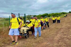 Las personas con movilidad reducida podrán seguir haciendo senderismo gracias a la prórroga del programa 'Conectados por la Naturaleza' financiado por el Cabildo de Gran Canaria 1 Las personas con movilidad reducida podrán seguir haciendo senderismo gracias a la prórroga del programa 'Conectados por la Naturaleza' financiado por el Cabildo de Gran Canaria