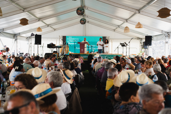 El Encuentro del Mayor reúne a más de 800 personas en una jornada de convivencia celebrada en Vallehermoso