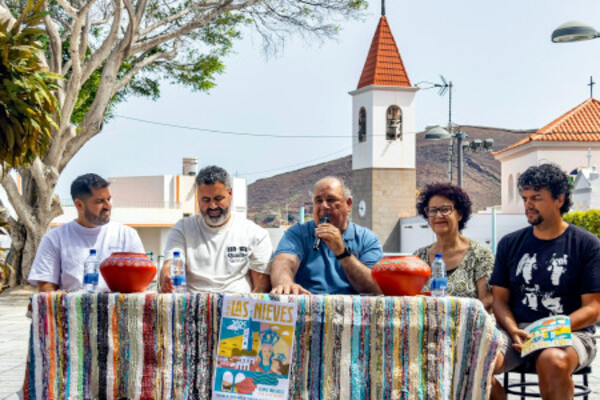 Lomo Magullo, en Telde, presenta el programa de las Fiestas de las Nieves 2025 Lomo Magullo, en Telde, presenta el programa de las Fiestas de las Nieves 2025