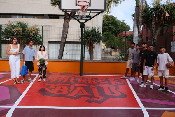 Las Palmas de Gran Canaria culmina la renovación de la pista deportiva de Miller Bajo con un diseño urbano