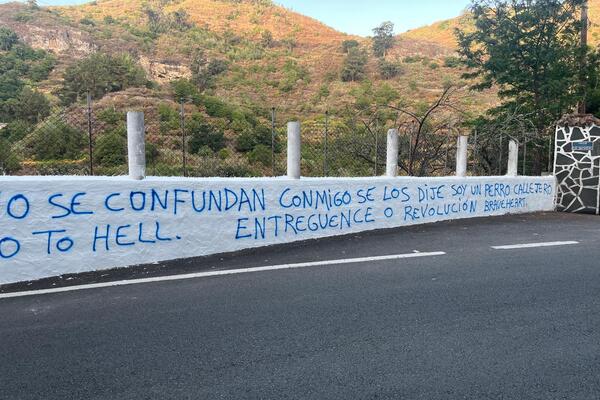 Valleseco denuncia “el infierno que vive el barrio de Valsendero por un vecino conflictivo”