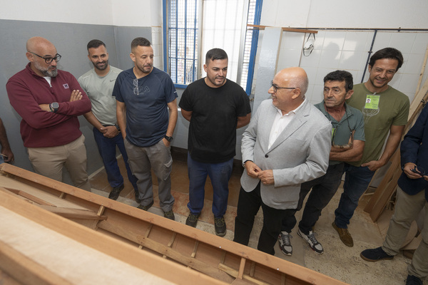 La reinserción social llega al Salto del Negro en un bote de vela latina