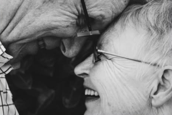 El juego como medicina: La Aldea de San Nicolás ofrece claves para prevenir el Alzheimer