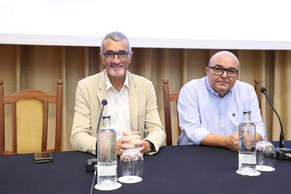 Lanzarote acogió la primera Jornada de Sensibilización sobre el Cáncer Infantil Marci Acuña y José Jérez durante la jornada en Lanzarote