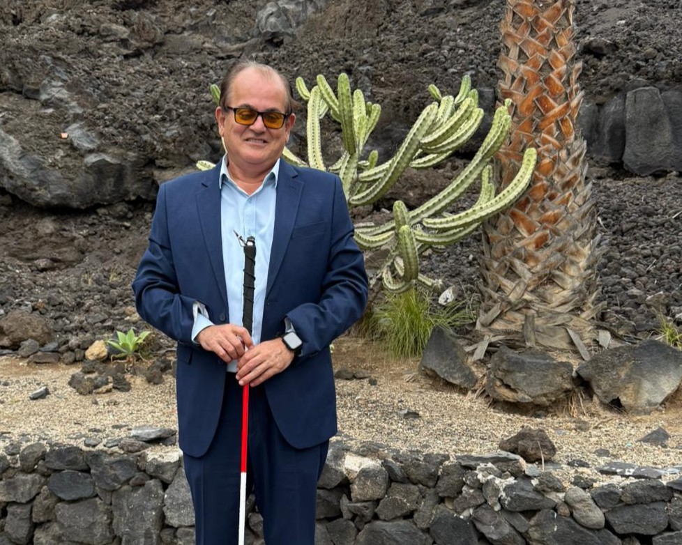 Cristo González, presidente de la Asociación de Personas con Sordoceguera de Canarias (ASOCIDE Canarias)