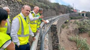 finaliza las obras de reparación de más de 230 metros de muros y mejora de la carretera de El Faro, en Teror