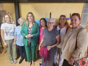 Telde homenajea a Carmen Rosa Santana, Aura García y María del Pilar Hernández por su contribución al trabajo en el mar